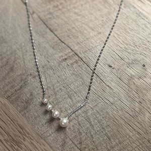 🩶🤍Stunning Antique Vibes Sterling Silver Necklace with Pearl Detail.